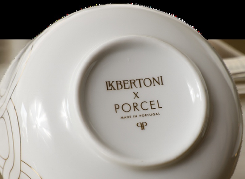 Selo LK Bertoni x Porcel